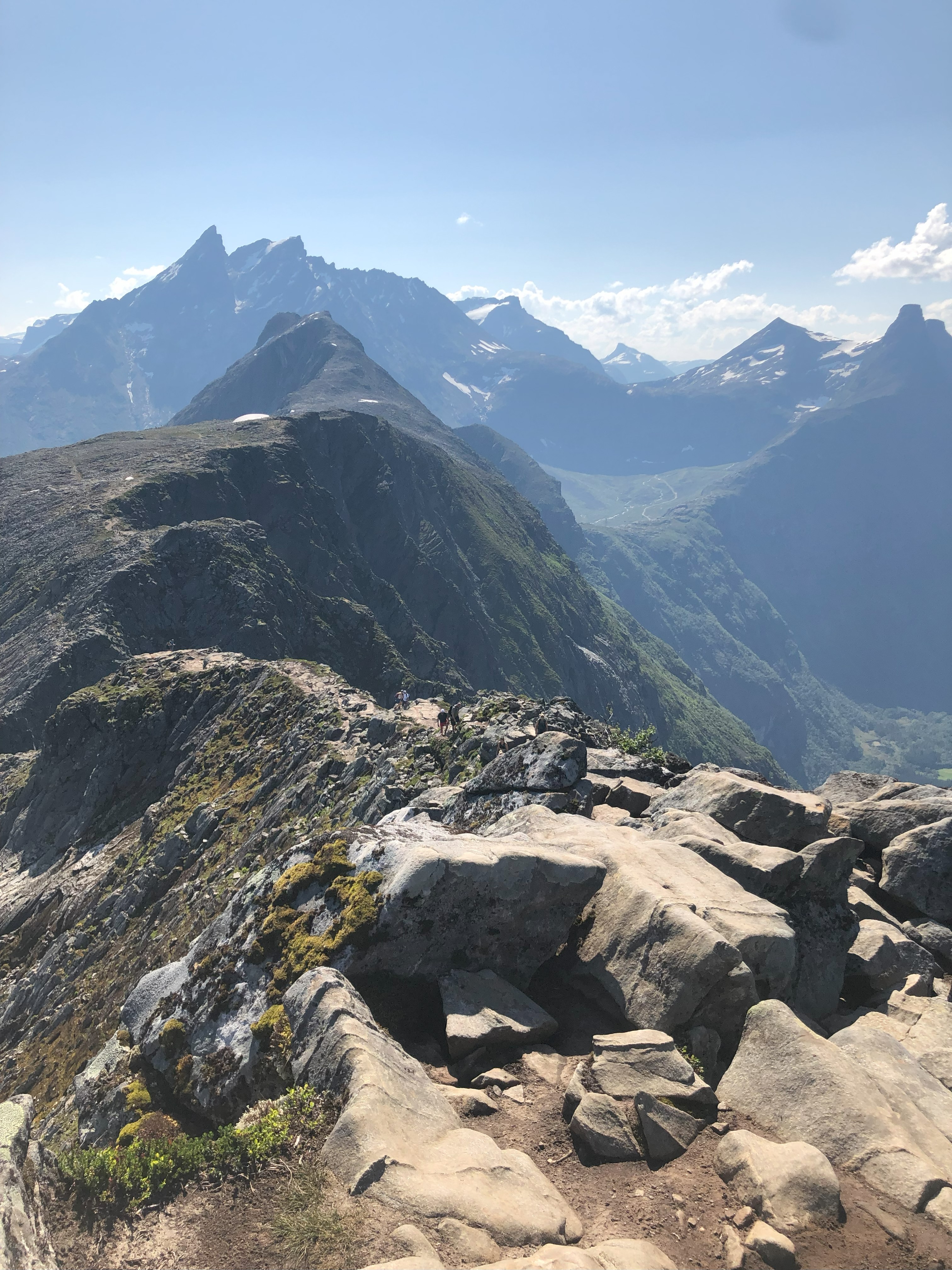 The spectacular 360-degree view from the top of Romsdalseggen ridge
